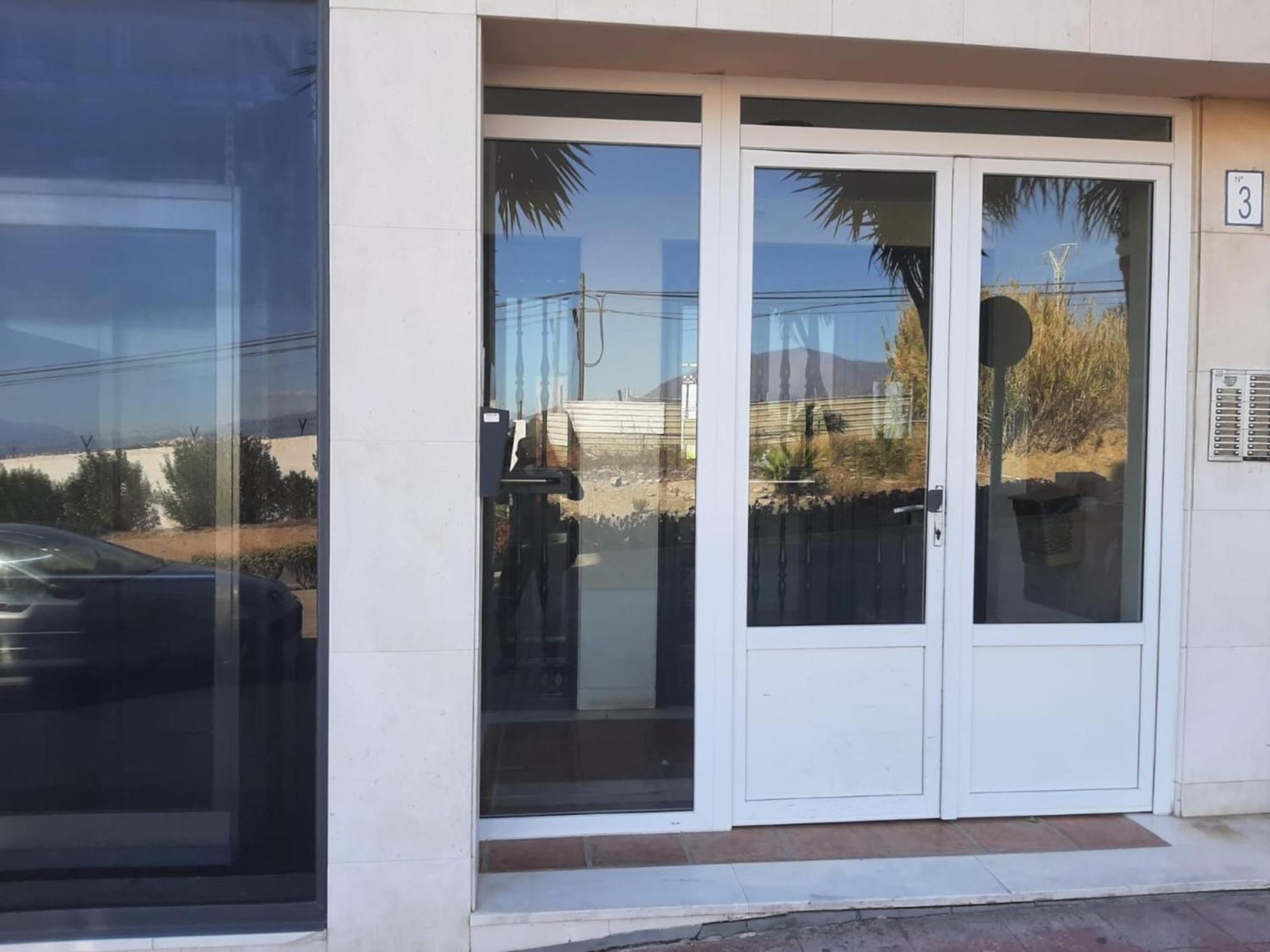 Apartment Con Terraza Y Piscina *